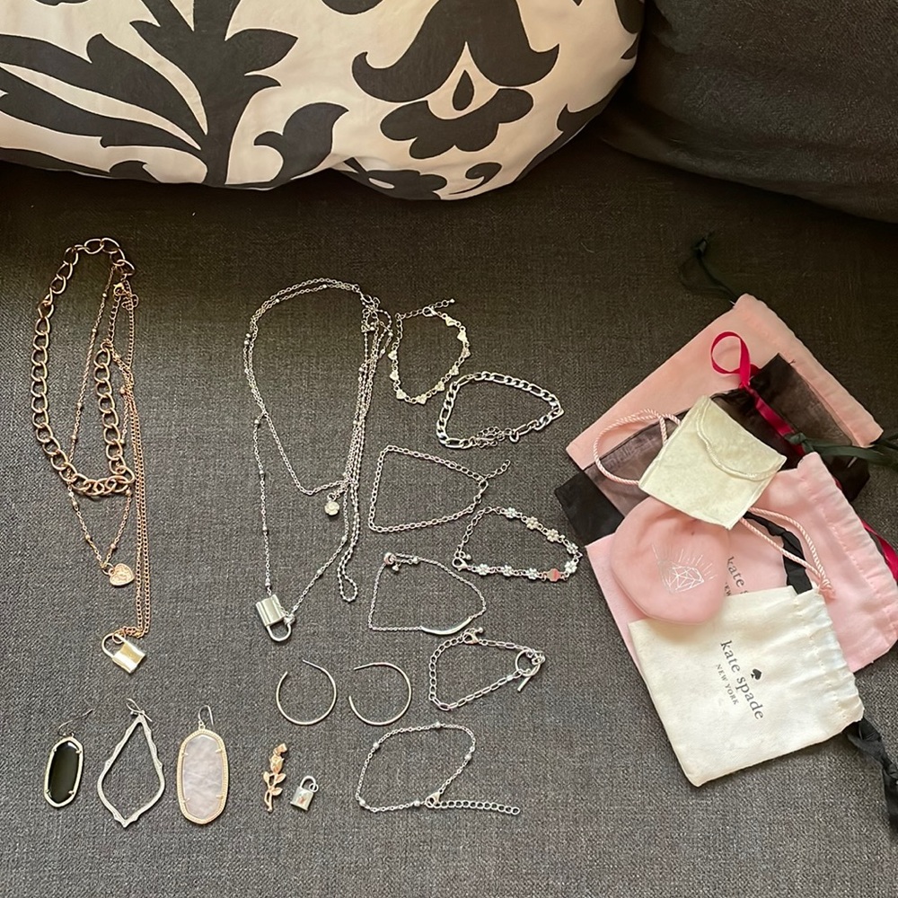 Kendra Scott & Shein Jewelry.